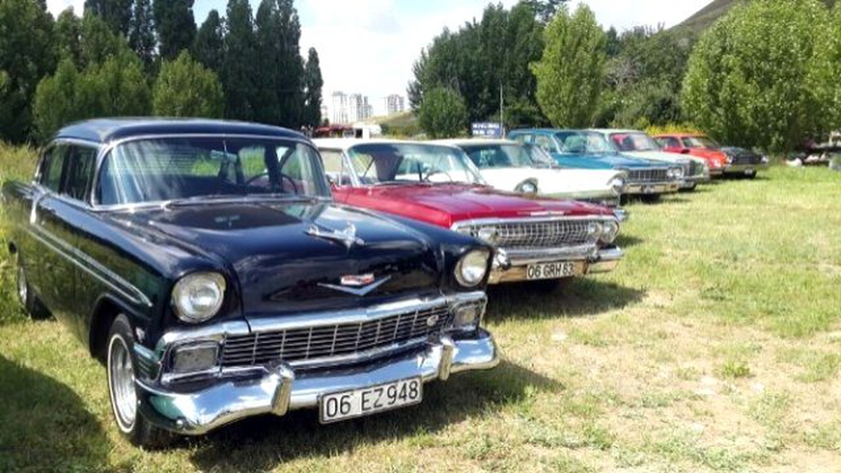 Klasik Otomobil Sevdalıları Piknikte Buluştu