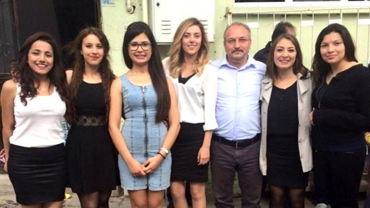 Uşak Ödev Evinde Karne Hediyesi Etkinliği Düzenlendi