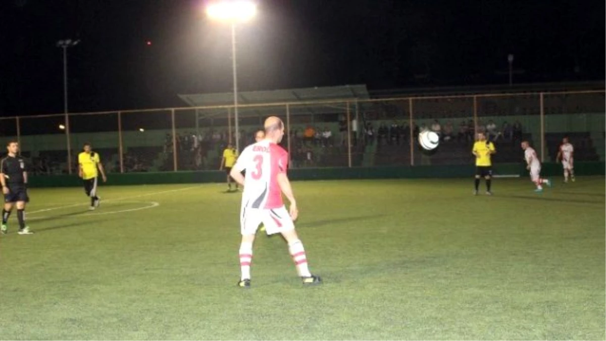 Arifiye Belediyesinde Kurumlar Arası Futbol Turnuvası Devam Ediyor