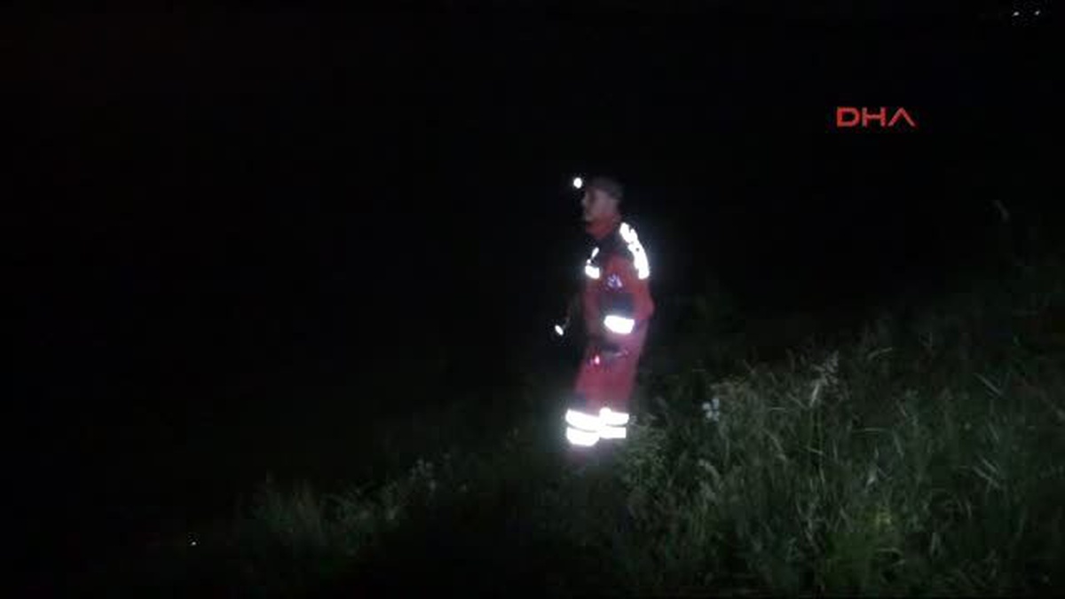 Bolu Erkek Arkadaşıyla Gördüğü Amcasının Kızını Dövdü, Aracına Zarar Verdi