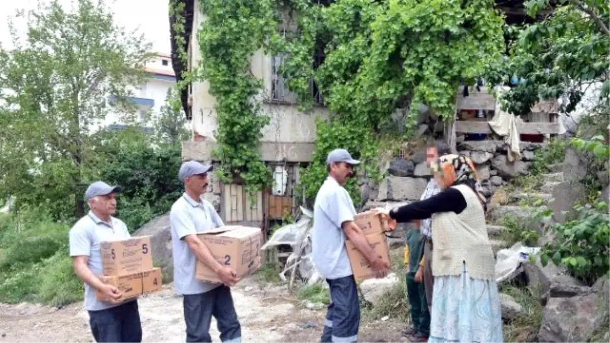 Büyükşehir\'den Ramazan\'da Dar Gelirli Ailelere Yardım