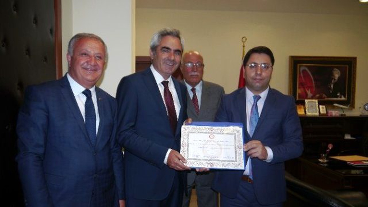 CHP Milletvekili Özyalçın Mazbatasını Aldı