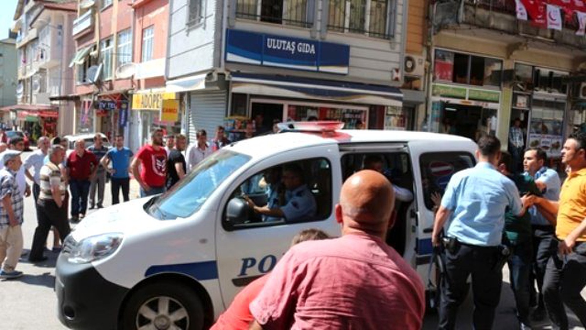 Cinayet Hükümlüsü, İzinli Katıldığı Düğünde Darbedildi