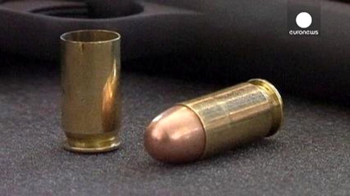 Colt Meteliğe \'Kurşun\' Atıyor
