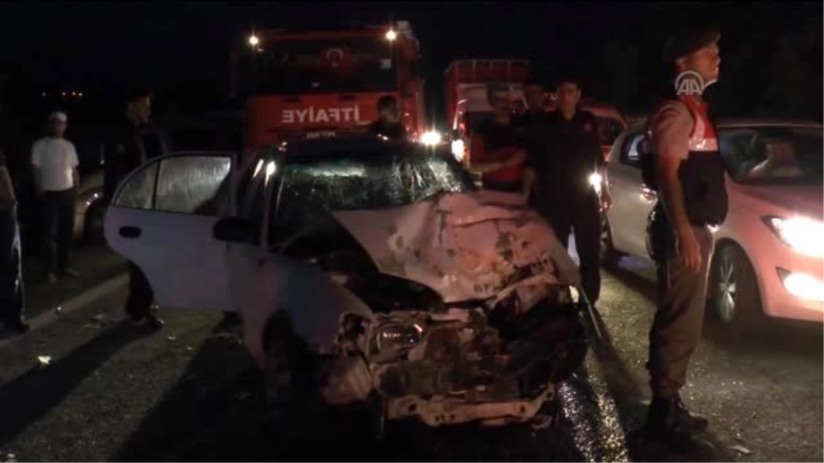 Elazığ\'da Trafik Kazası: 2 Ölü, 4 Yaralı