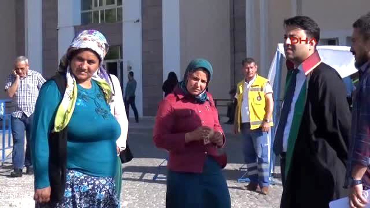 Ermenek Maden Faicası Duruşmasında Madenci Aileleri, Tutuklu Sanıklara Saldırmak İstedi