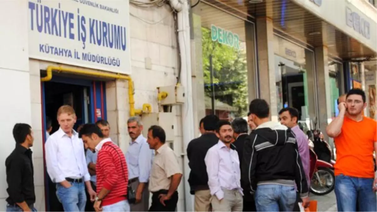 İşsizlik Mart Ayında Yüzde 10,6 Oldu, Geçen Yıla Göre Yükseldi