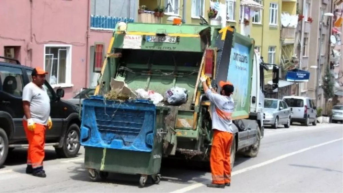 İzmit\'te Günde 350 Ton Çöp Çıkıyor