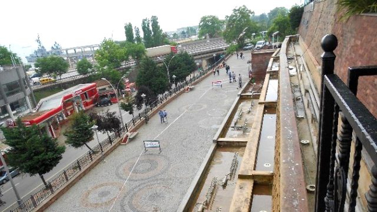 Kültür Tepesi\'ndeki Şelale Bakıma Alınıyor