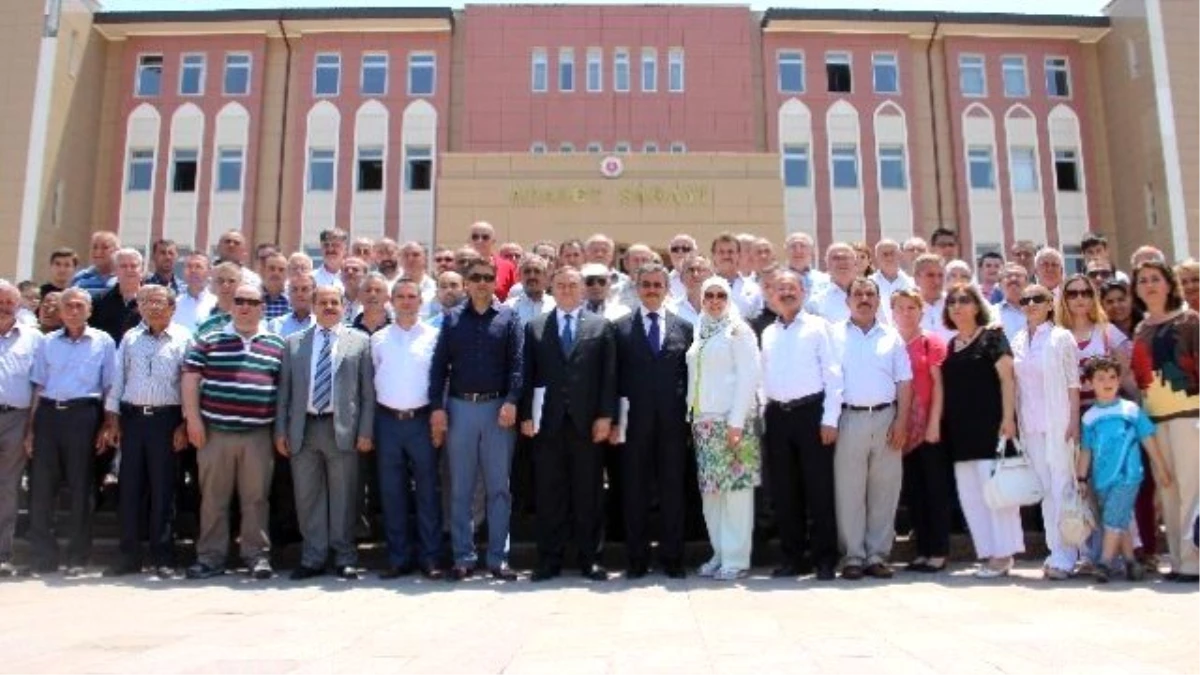 MHP Manisa Milletvekilleri Mazbatalarını Aldı