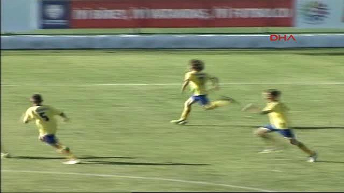 Mutlak Golü Kaçıran Minik Futbolcunun İsyanı