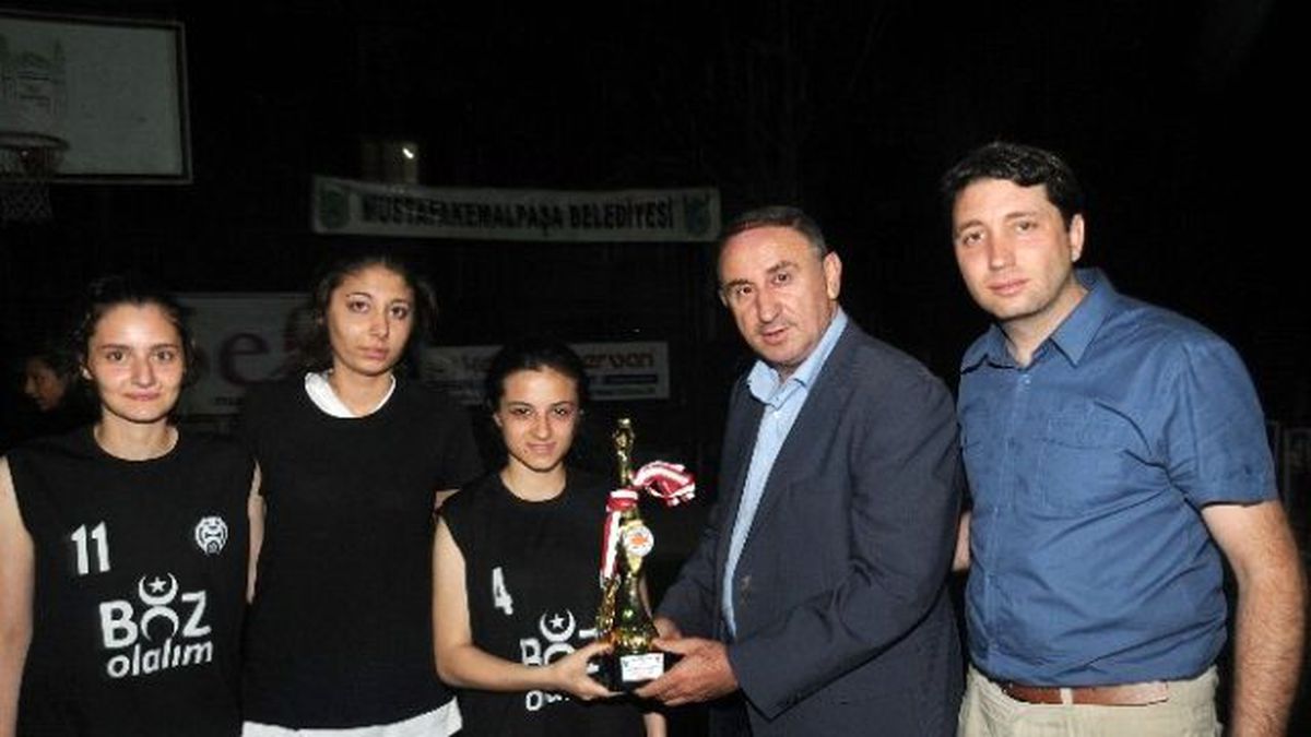 Tatlıtop\'ta Kupalar Sahiplerini Buldu