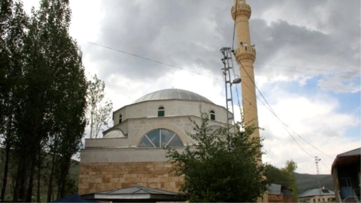 Yaylapınar Köyü Camii Restore Edilerek İbadete Açıldı