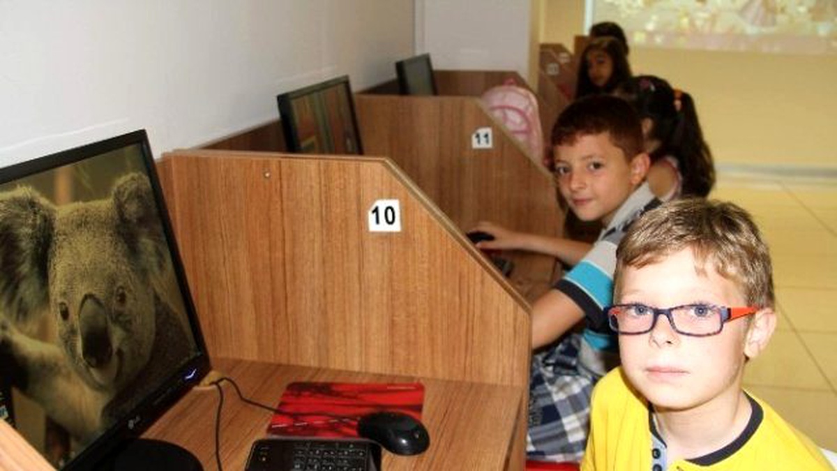 Alanya Belediyesi\'nden Öğrencilere Bilgisayar Kursu