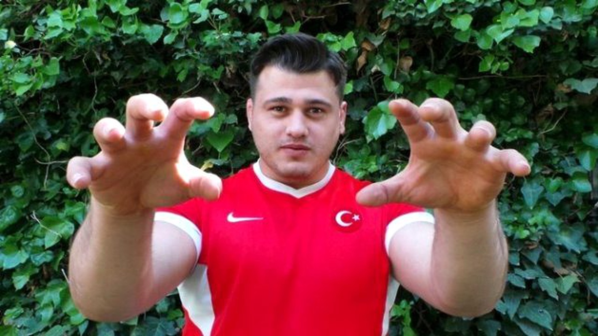 Altın Adam" Rıza Kayaalp\'e "Çürük" Şoku