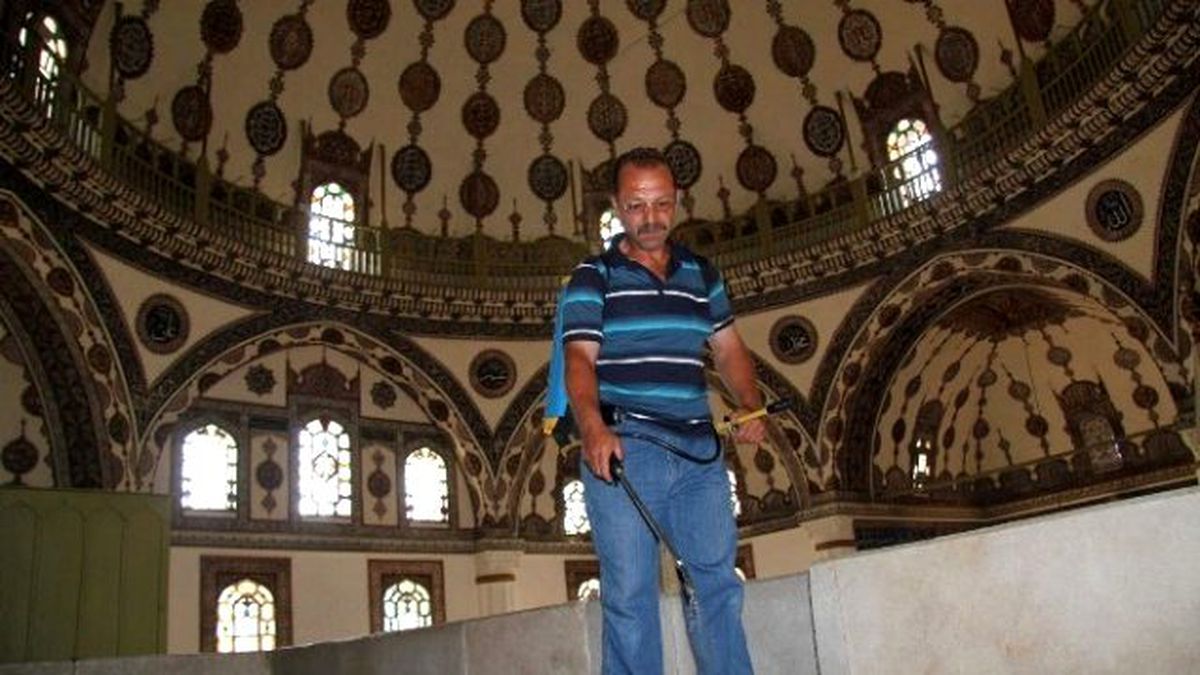 Camiler Gül Kokacak