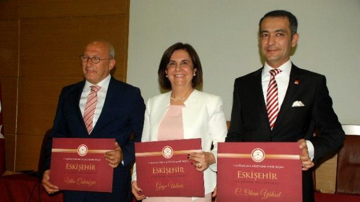 CHP\'li Vekiller Mazbatalarını Aldı