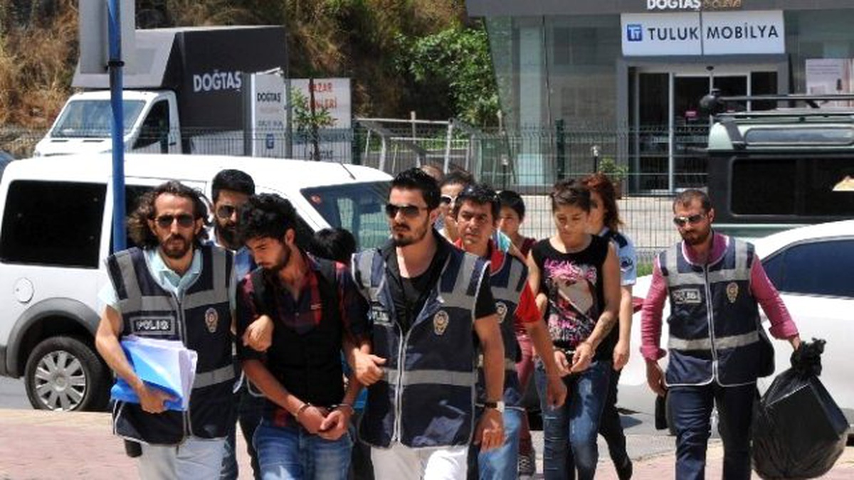 Cinayet Zanlıları Adliye\'ye Sevk Edildi