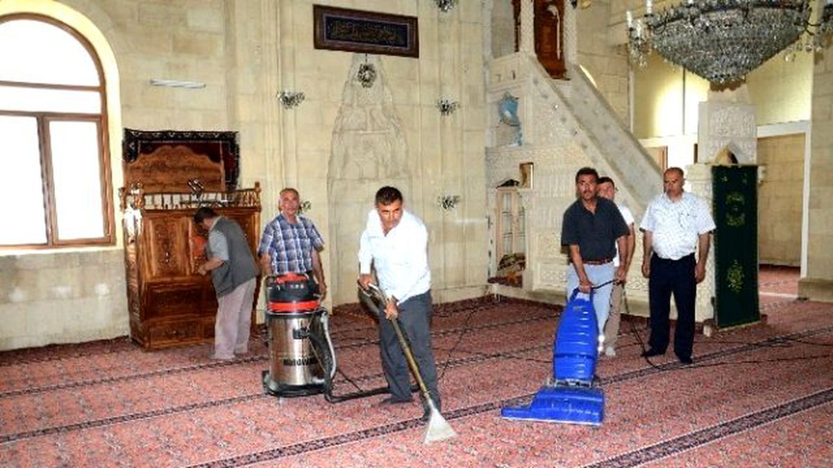 Darende\'de Camilerde Ramazan Hazırlığı