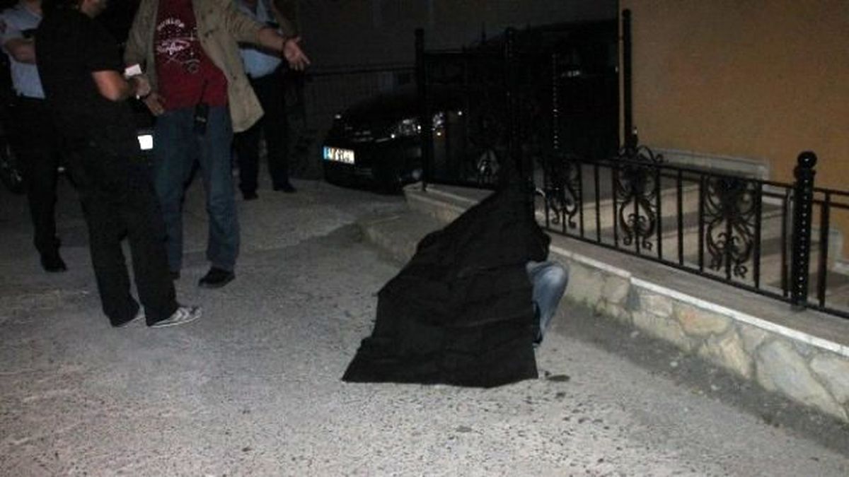 Evine Giderken Yolda Düşüp Öldü