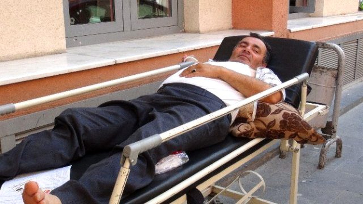 Kamyon Kasasından Düşen Vatandaş 5 Metrelik Uçurama Yuvarlandı