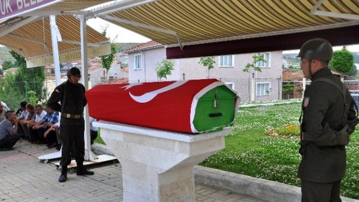 Kore Gazisi Bozüyük\'te Toprağa Verildi