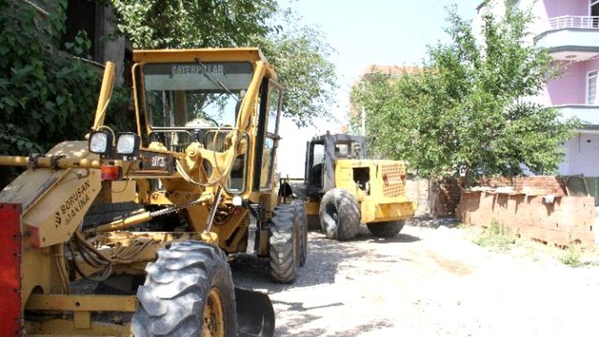 Mahalle Statüsüne Geçen Köylerde Parke Taşı Çalışmaları Başladı