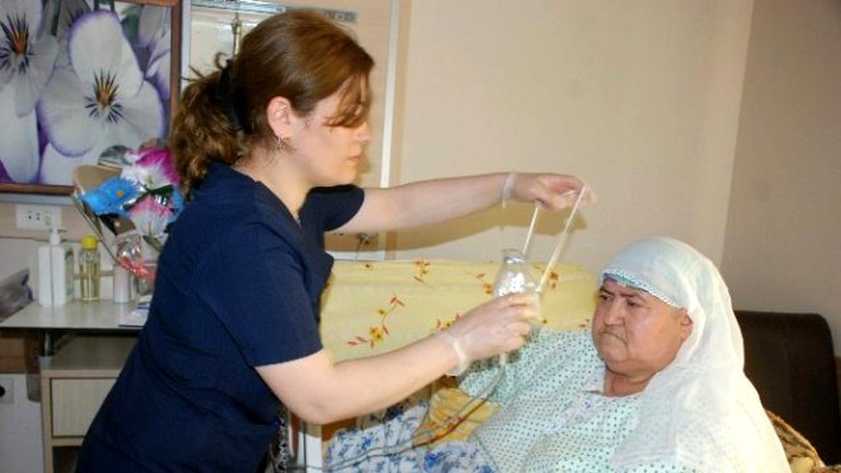 Obezite Hastası Yaşlı Kadın Tedavi Altına Alındı