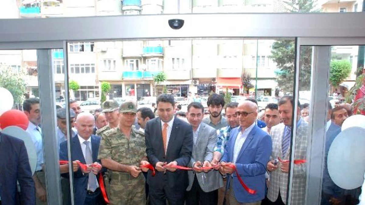 Paranın Geçmediği Sosyal Market Açıldı