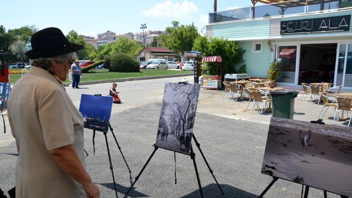 TEFSAD Sahil Kültür Çadırı\'nda Fotoğraf Sergisi Açtı