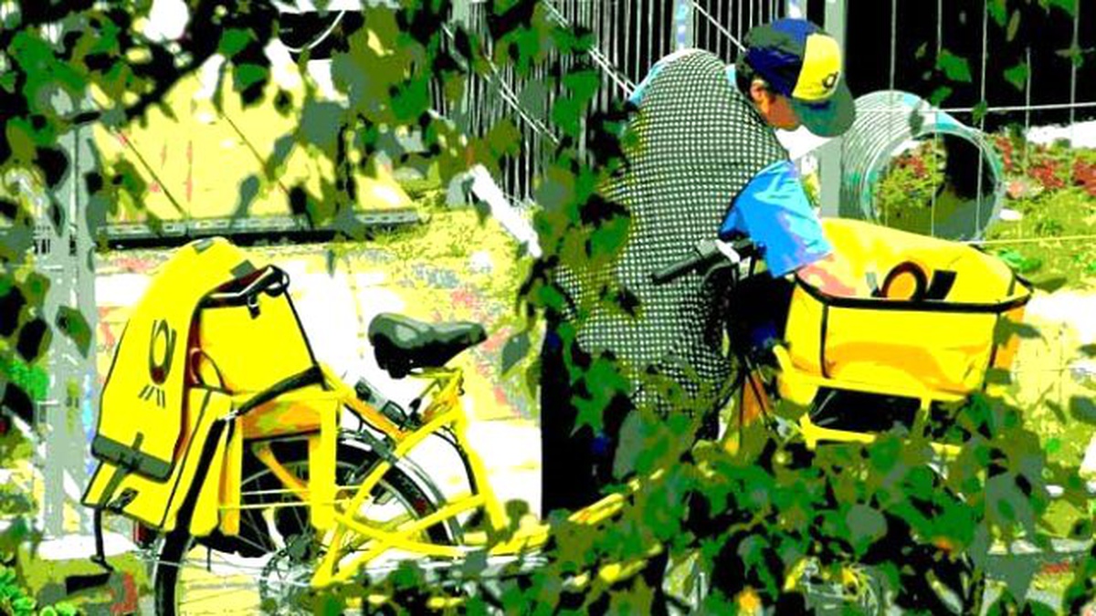 Tembel Postacı Yüzlerce Mektubu Dağıtmayıp, Evinin Bodrumunda Saklamış