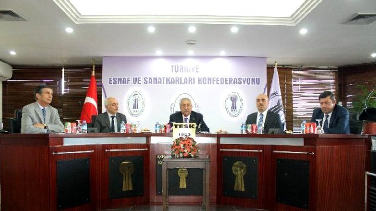 TESK ve Kosgeb Eğitimlerine Katılan Girişimcilere Sertifikaları Verildi