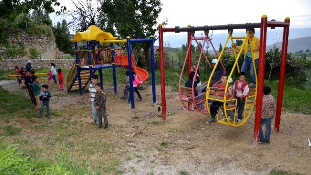 Tokat\'ta 160 Köye Çocuk Oyun Parkı