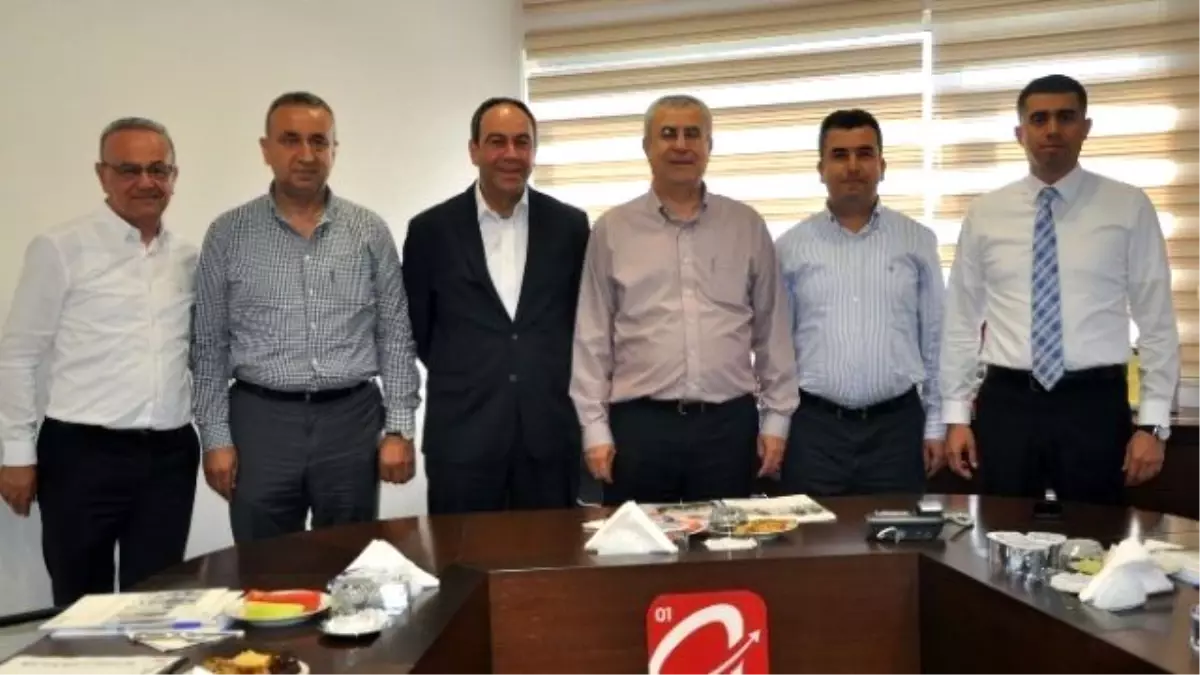 Tümer: 'Adana İçin, Tüm Vekillerle Bir Araya Gelmeye Hazırım'