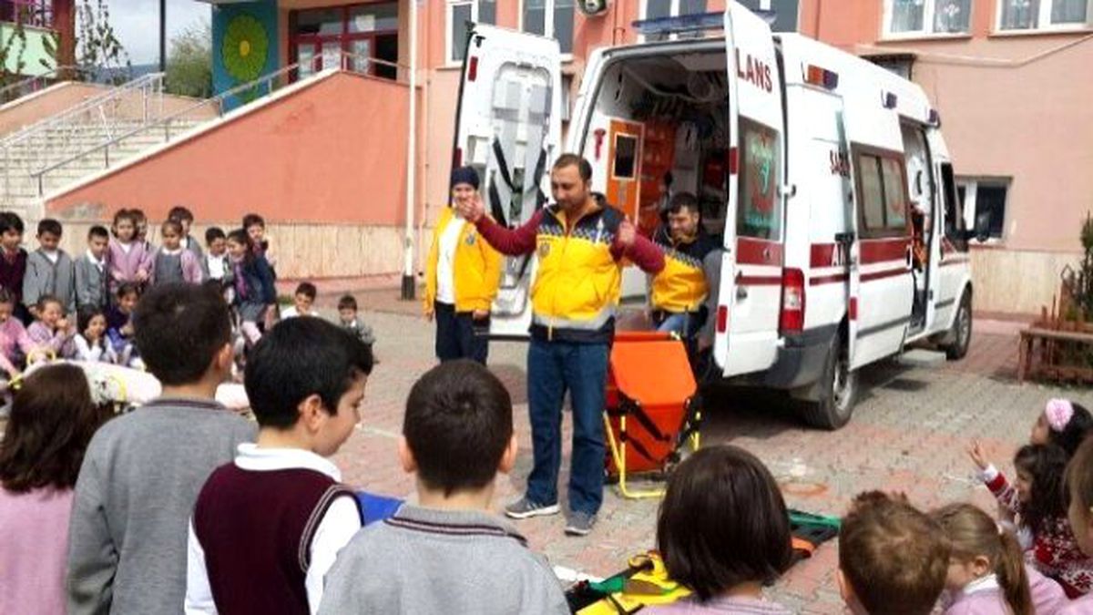 112 Başhekimliği 8 Bin 190 Öğrenciye Eğitim Verdi