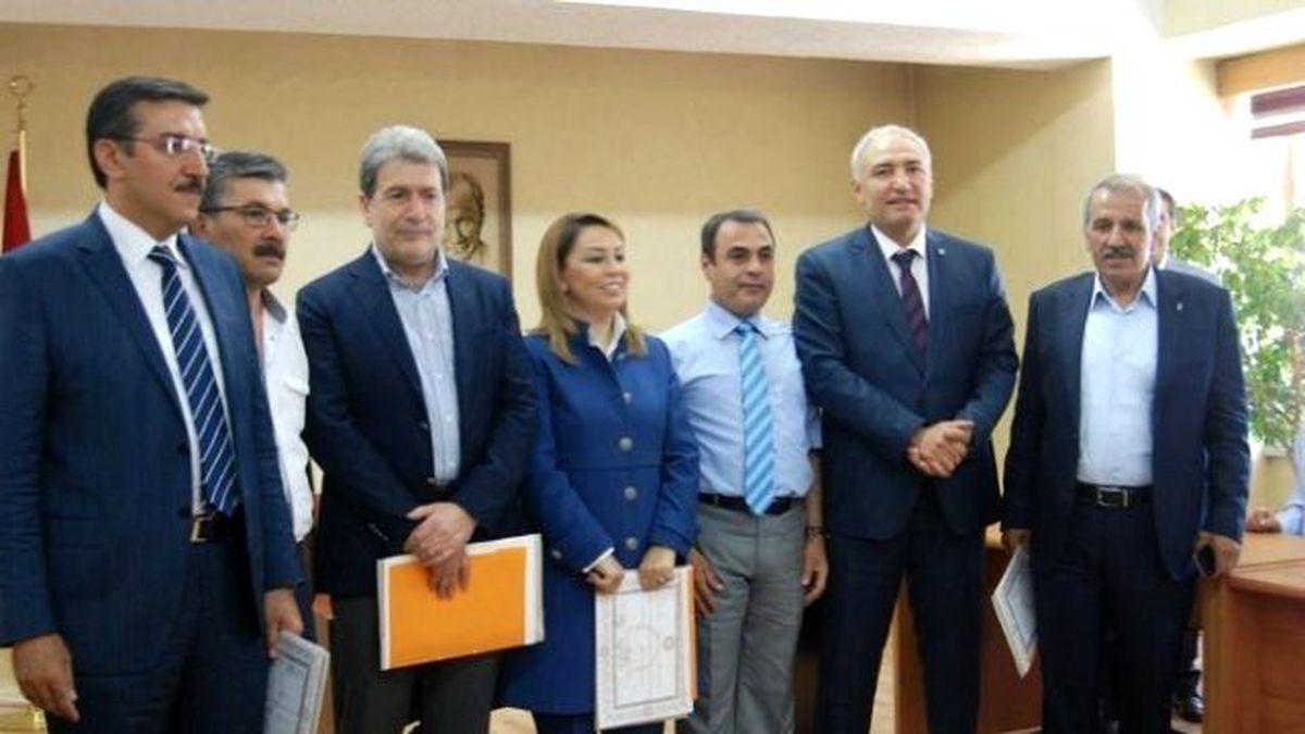 25.dönem AK Parti Malatya Milletvekillri Mazbatalarını Aldı
