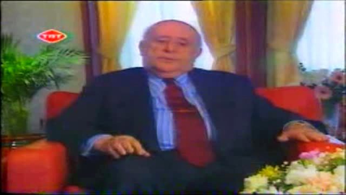 Demirel\'in Hayatını Kaybettiği Hastaneden İlk Açıklama