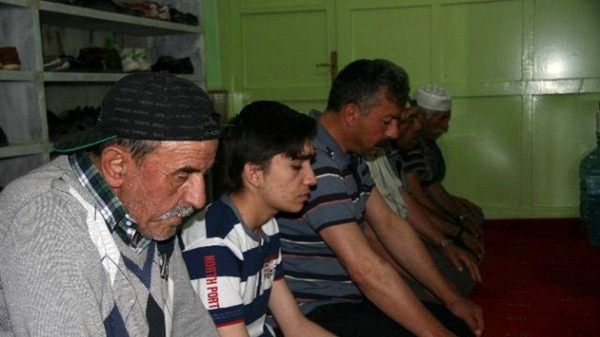 Afyonkarahisar\'da İlk Teravih Namazı Kılındı