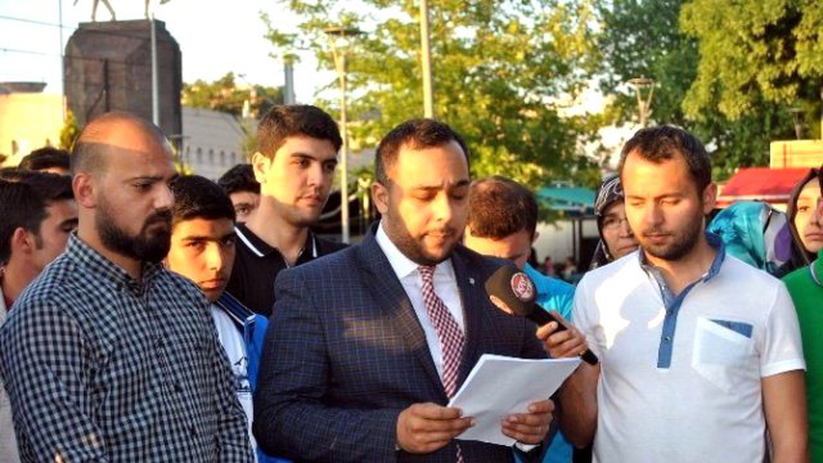 AK Parti Kayseri Gençlik Kollarından Mursi\'ye Destek