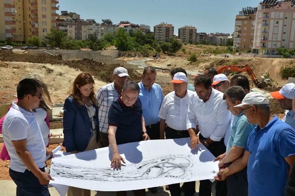 Başkan Böcek, EXPO 2016\'da Çalışmaları İnceledi