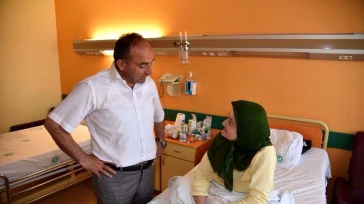Başkan Üzülmez, Kartepeli Hastaları Ziyaret Etti