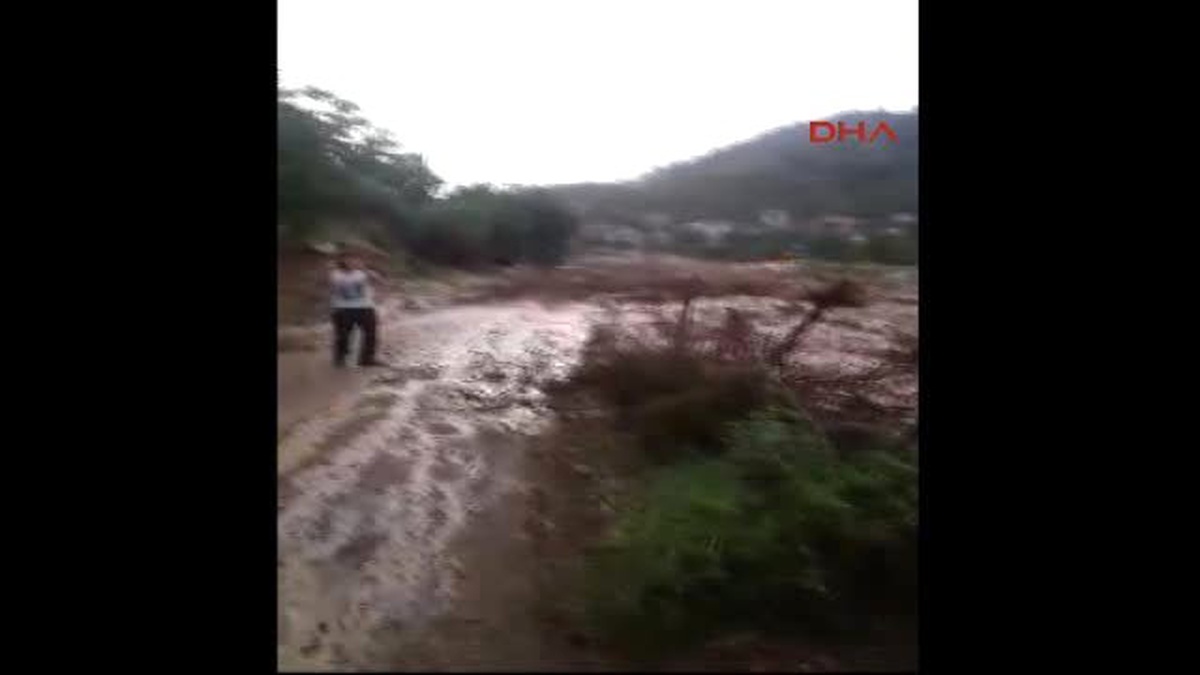 Bilecik\'in Tozman Köyü Sel Sularına Teslim Oldu