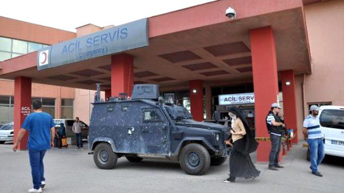 Cizre\'de Silahlı Saldırı: 2 Yaralı