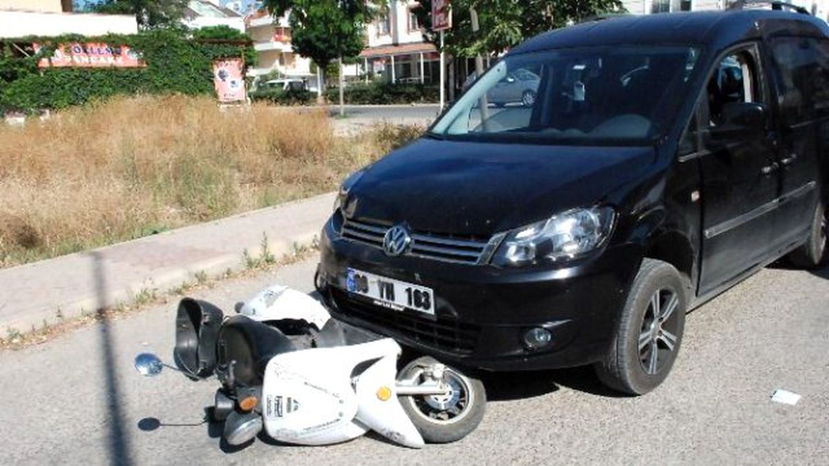 Didim\'de Trafik Kazası; 1 Yaralı