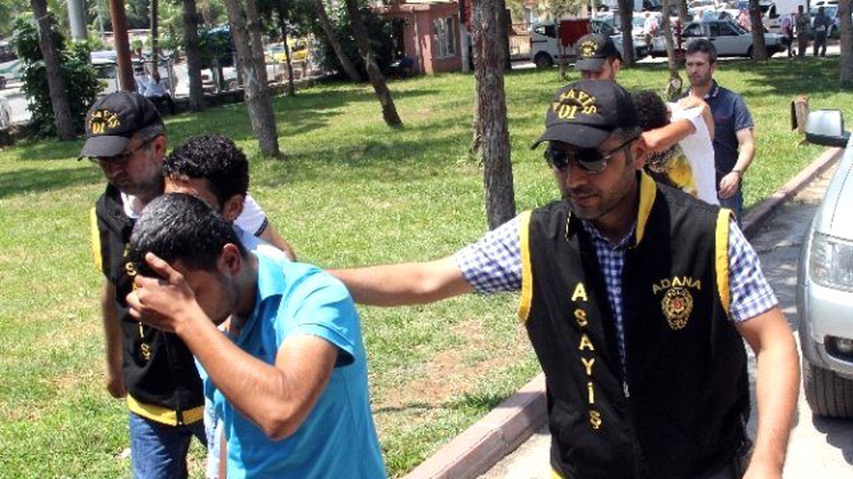 Emeklileri Dolandıran Sahte Polisler Yakalandı