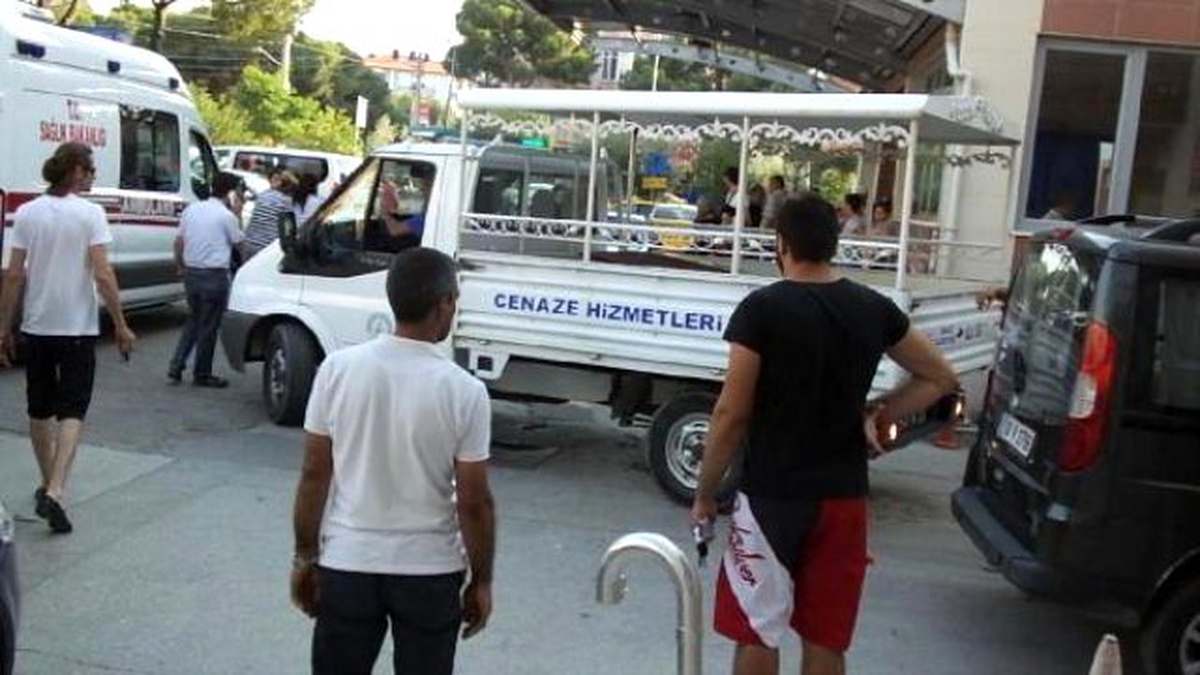 Genç Öğretmen, 5\'inci Kattan Atlayarak İntihar Etti