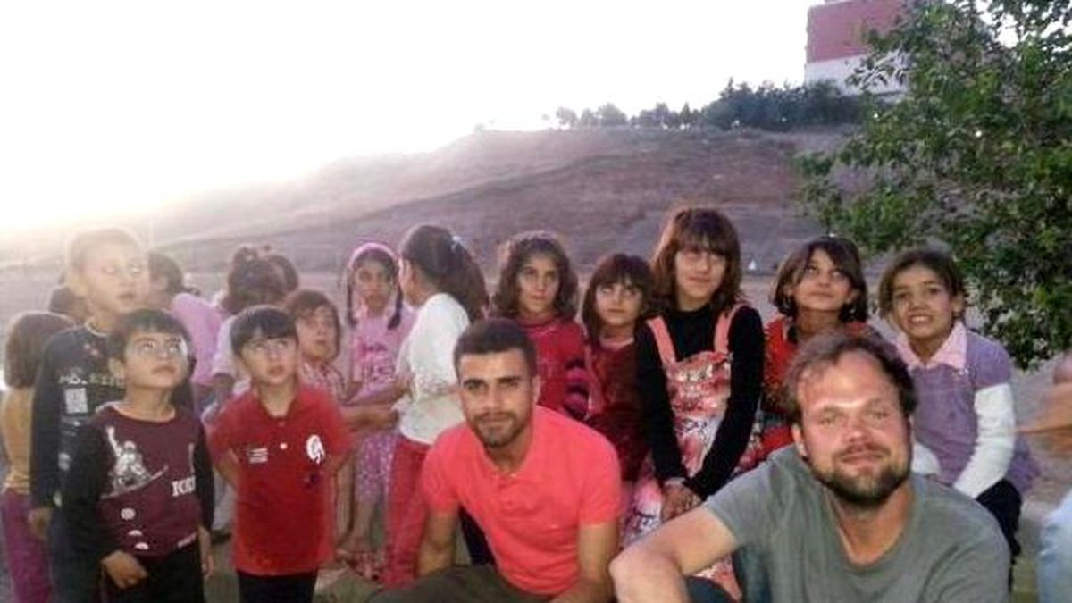 İsveç\'li Sosyolog Şengalli Çocuklarlaydı