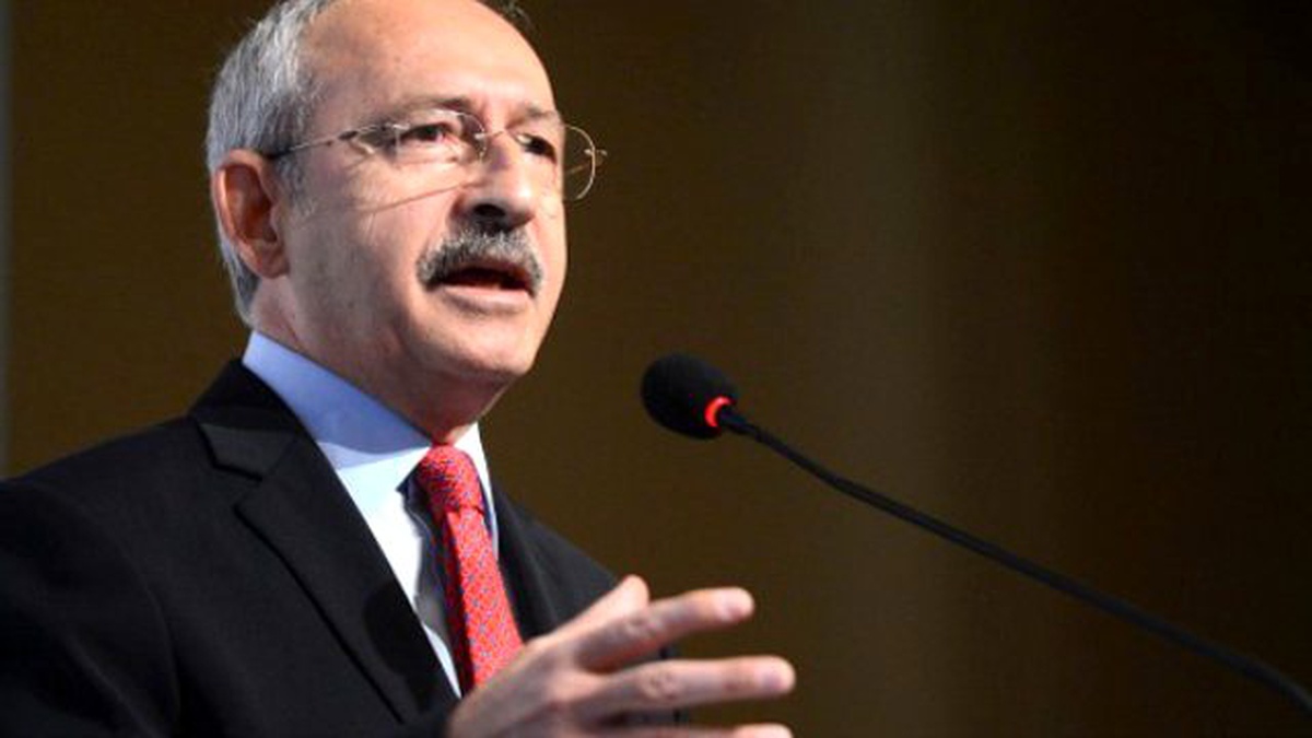 Kılıçdaroğlu: Demokrat Kişiliği ile Yeri Doldurulamayacak Bir Devlet Adamıydı