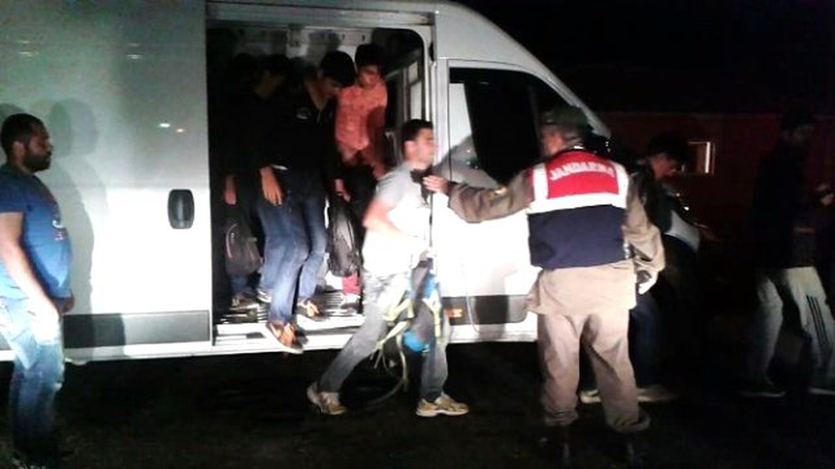 Kırklareli\'de 42 Kaçak Göçmen Yakalandı