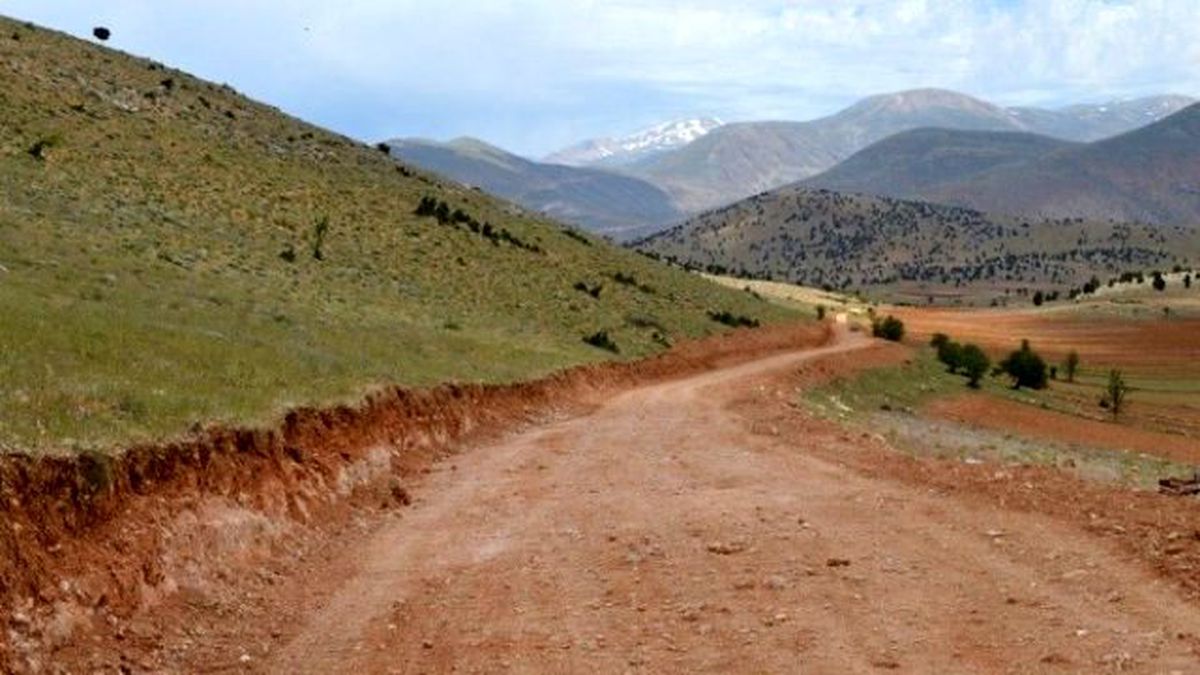 Korkuteli\'nde Yol Çalışmaları Devam Ediyor